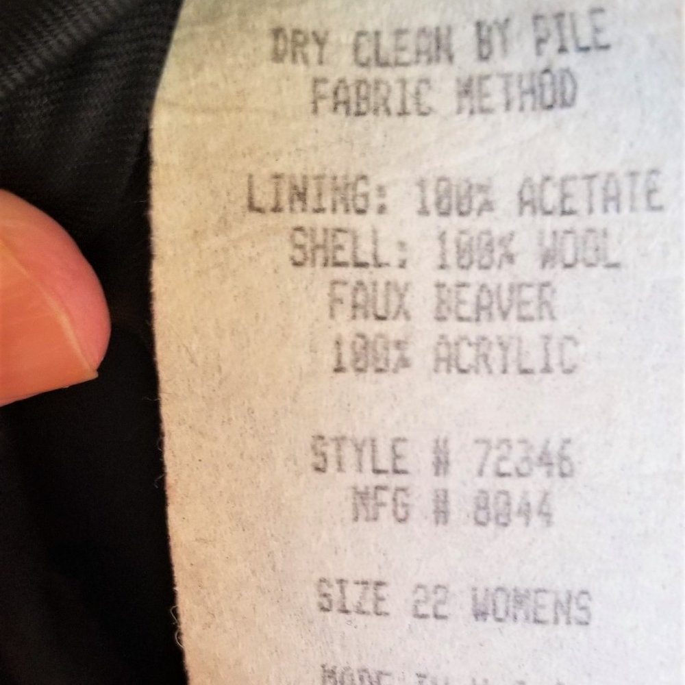 Bloomingdale's Dressy Black 100% Wool Coat SZ 22 Buttons FLAWED - Picture 5 of 8